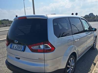 Ford Galaxy 140CV Titanium - 2010 Grigio usata Barletta