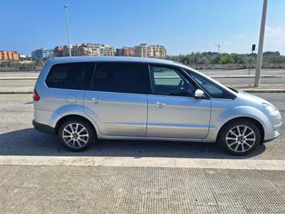 Ford Galaxy 140CV Titanium - 2010 Grigio usata Barletta