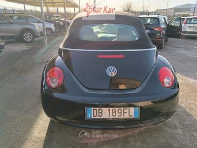 Volkswagen New Beetle Cabrio Nero usata Sora