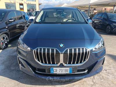 BMW Serie 5 518i 2er Active Tourer 218d Luxury Blu/Azzurro usata Sora