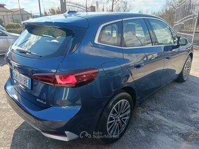 BMW Serie 5 518i 2er Active Tourer 218d Luxury Blu/Azzurro usata Sora