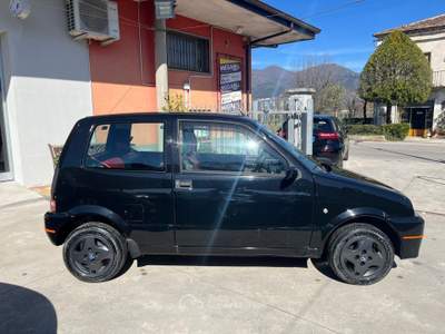 Fiat Cinquecento Cinquecento 1.1 Sporting Nero usata Sassano