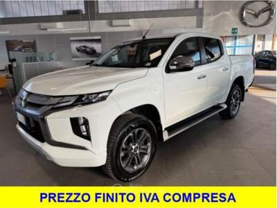 Mitsubishi L200 2.3 D Doub.Cab 4x4 Sup.Select P2.Intouch Diamond a Bianco usata Imola