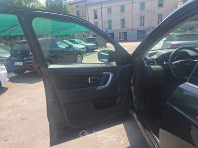 Land Rover Discovery Sport AUTOMATICO - 2.0 - UNICOPROPRIETARIO Nero usata Brescia
