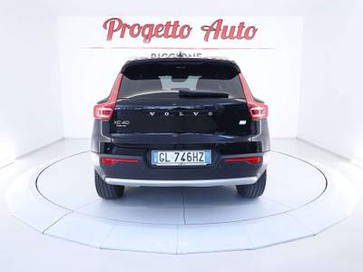 Volvo XC40 XC40 2023 1.5 t4 recharge phev Core auto MY 22 Nero usata Riccione