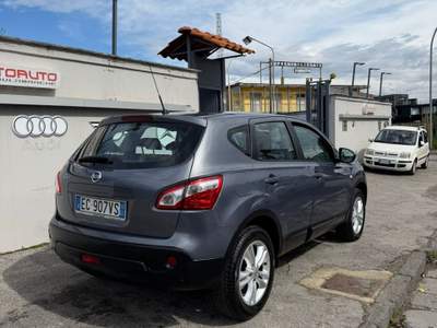 Nissan Qashqai 16V Acenta Grigio usata Sant'Antimo