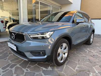 Volvo XC40 2.0 b4 Momentum Pro awd auto UNICO PROPRIETARIO usata Cesano Maderno