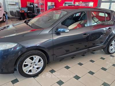 Renault Mégane Megane Mégane 1.5 dCi 110CV Attractive Nero usata Bisceglie