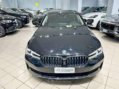 BMW Serie 5 520d 520d Touring mhev 48V Business auto Nero usata Palermo