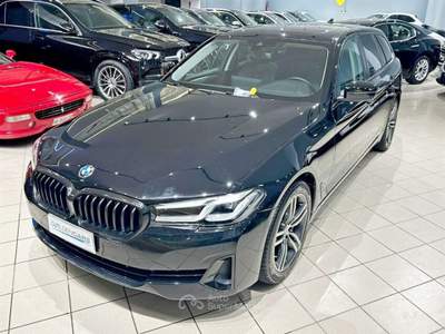 BMW Serie 5 520d 520d Touring mhev 48V Business auto Nero usata Palermo