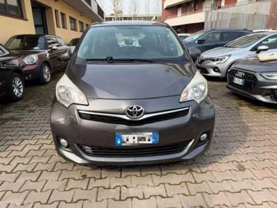 Toyota Verso-S 1.3 MT Active Grigio usata Sesto San Giovanni