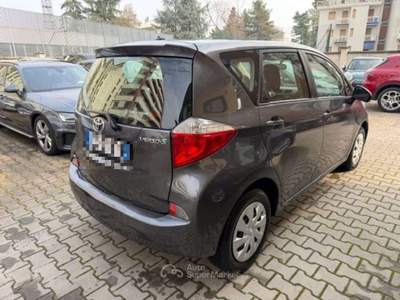 Toyota Verso-S 1.3 MT Active Grigio usata Sesto San Giovanni