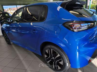 Peugeot 208 1.2 hybrid Allure 110cv e-dcs 6 Blu/Azzurro usata Calco