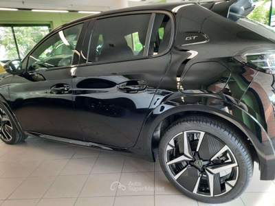 Peugeot 208 1.2 hybrid GT -  145cv e-dcs 6 Nero usata Calco