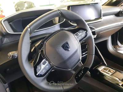 Peugeot 208 1.2 hybrid GT -  145cv e-dcs 6 Nero usata Calco