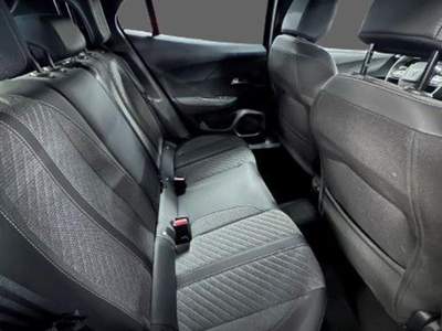Peugeot 2008 Hybrid 136 e-DCS6 Allure Nero usata Cagliari