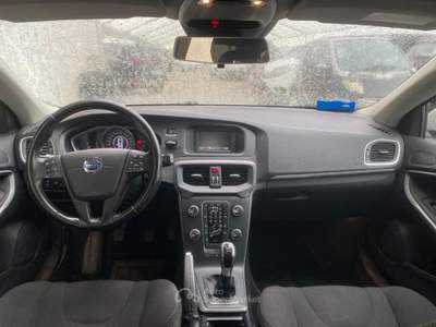 Volvo V40 D2 1.6 Kinetic Bianco usata Oderzo