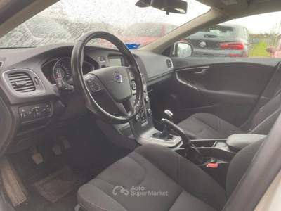 Volvo V40 D2 1.6 Kinetic Bianco usata Oderzo