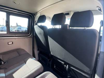 Volkswagen Transporter DSG PC Kombi Grigio usata Gela