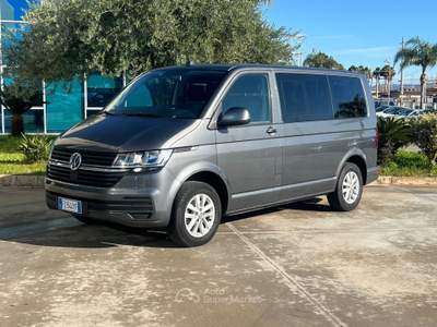 Volkswagen Transporter DSG PC Kombi Grigio usata Gela