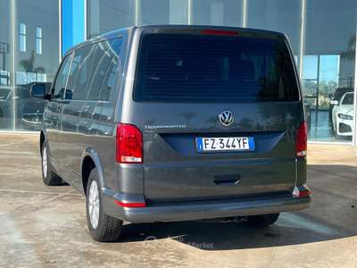 Volkswagen Transporter DSG PC Kombi Grigio usata Gela