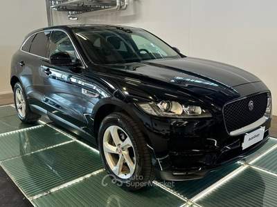 Jaguar F-Pace 2.0 D 180 CV AWD aut.Prestige"PERFETTA &GARANTITA" Nero usata Reggio nell'Emilia