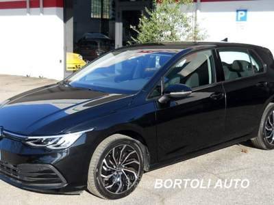 Volkswagen Golf 1.0 eTSI 14.000 KM EVO DSG LIFE AUTOMATICA Nero usata Mirandola