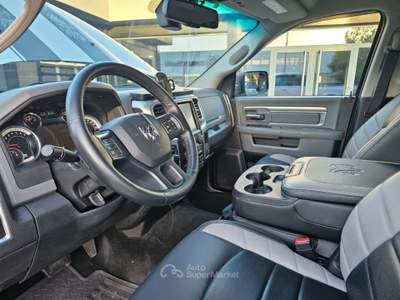Dodge RAM SLT 3.6 V6 CREW CAB 4X4 Argento usata Pomezia