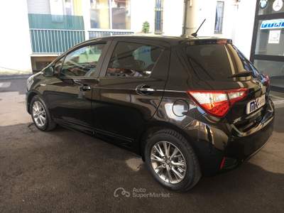 Toyota Yaris 1.5. Hybrid Active 5 P. Nero usata Torino