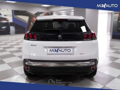 Peugeot 3008 1.2 Puretech Turbo Allure S&amp;S 130CV Bianco usata Latina