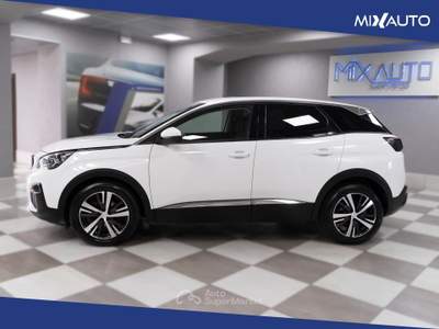 Peugeot 3008 1.2 Puretech Turbo Allure S&amp;S 130CV Bianco usata Latina