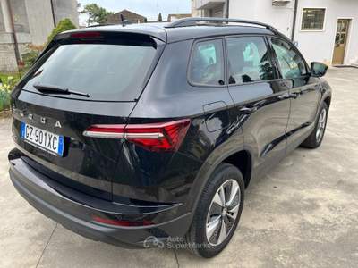 Skoda Karoq 2.0 TDI EVO SCR 115 CV DSG Executive NAVI FARI LED Nero usata Nogarole Rocca