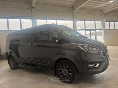 Ford Tourneo Custom 320 2.0 EcoBlue 150CV PC Titanium 8 POSTI Grigio usata Spilimbergo