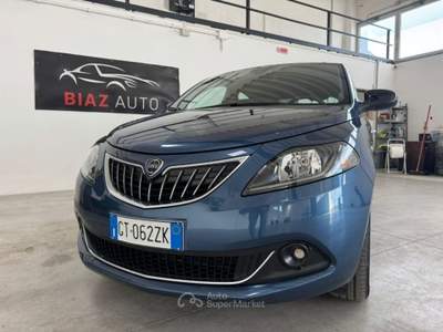 Lancia Ypsilon 1.0 FireFly 5 porte S&S Hybrid Gold 70CV Blu/Azzurro usata Spilimbergo