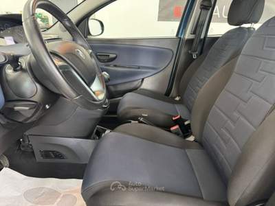 Lancia Ypsilon 1.0 FireFly 5 porte S&S Hybrid Gold 70CV Blu/Azzurro usata Spilimbergo