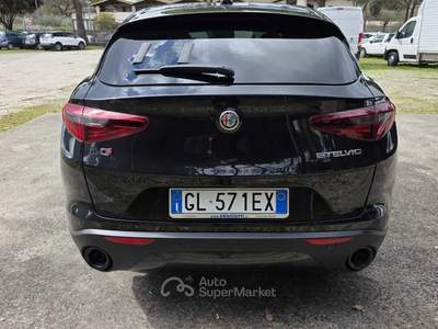Alfa Romeo Stelvio Aziendale, uniproprietario Nero usata Deruta