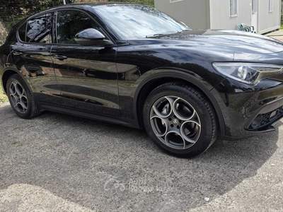Alfa Romeo Stelvio Aziendale, uniproprietario Nero usata Deruta