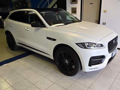 Jaguar F-Pace motore nuovo con fattura dimostrabile 12 mesi di garanzia Bianco usata Rimini