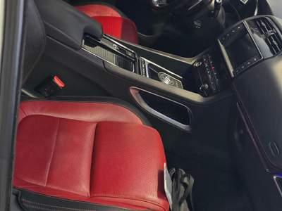 Jaguar F-Pace motore nuovo con fattura dimostrabile 12 mesi di garanzia Bianco usata Rimini