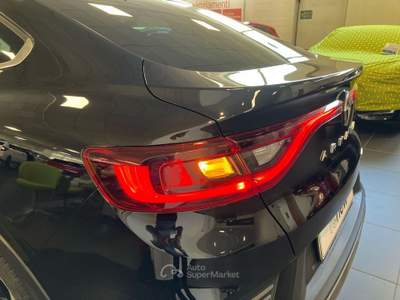 Renault Arkana Arkana 1.6 E-Tech full hybrid Intens Auto 145cv Nero usata Como