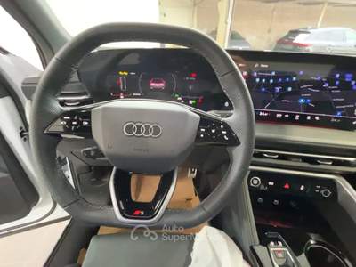 Audi Q5 tdi mhev S-Line 204cv S-Tronic Bianco usata ARICCIA