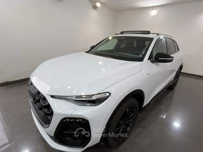 Audi Q5 tdi mhev S-Line 204cv S-Tronic Bianco usata ARICCIA