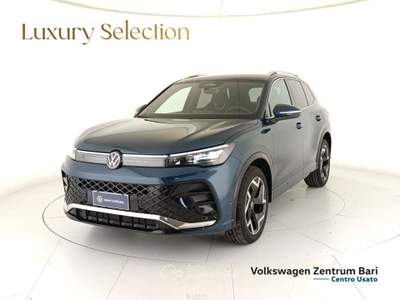 Volkswagen Tiguan 2.0 tdi r-line 150cv dsg Blu/Azzurro usata Bari