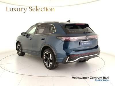 Volkswagen Tiguan 2.0 tdi r-line 150cv dsg Blu/Azzurro usata Bari