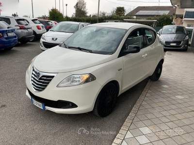 Lancia Ypsilon 1.2 benzina Neopatentati usata Chiarano