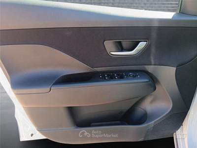 Hyundai Kona 2ªs. (2023-->) EV 48.4 KWh XLine usata BARI