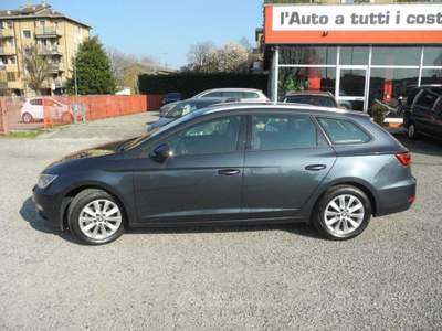 Seat Leon 1.6 TDI 115cv DSG ST Business -OK NEOP usata Mantova