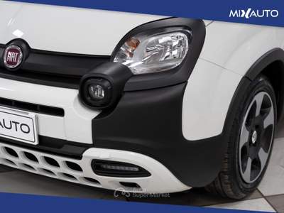 Fiat Panda Pandina Cross 1.0 Firefly Hybrid S&amp;S 70CV Bianco usata Latina