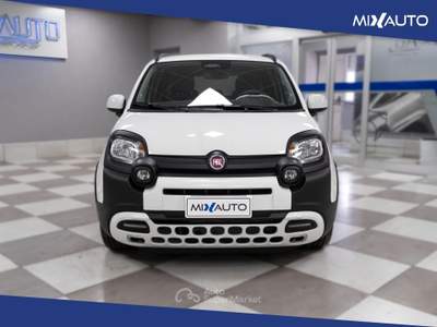 Fiat Panda Pandina Cross 1.0 Firefly Hybrid S&amp;S 70CV Bianco usata Latina