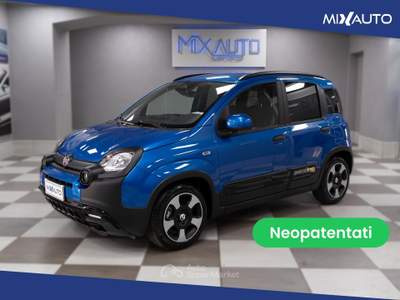 Fiat Panda Pandina Cross 1.0 Firefly Hybrid S&amp;S 70CV Blu/Azzurro usata Latina